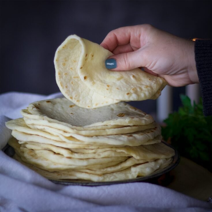 Easy Homemade Flour Tortillas Recipe