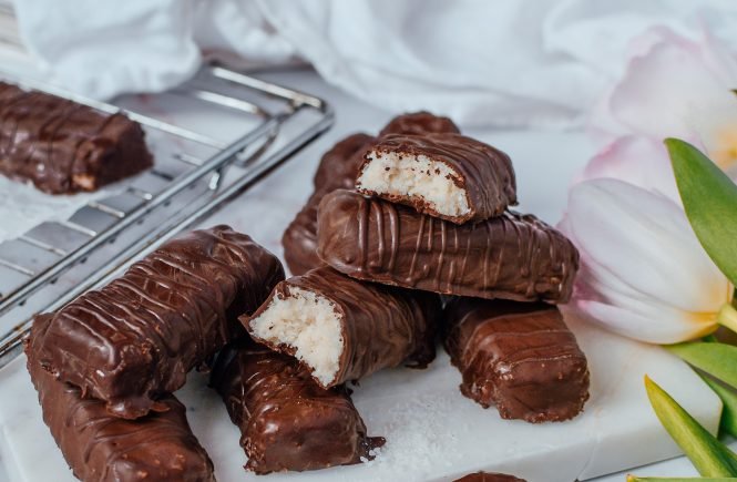 Sugar-free Keto bounty bars